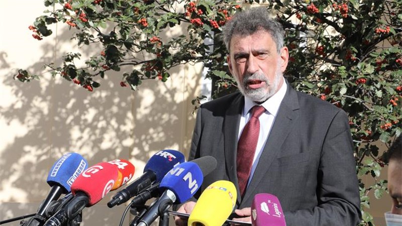 Fuchs: Nastava se i dalje održava u školama